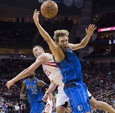 詹姆斯谈NBA杯出局：我不在乎这个，有没有杯赛我都热爱打球